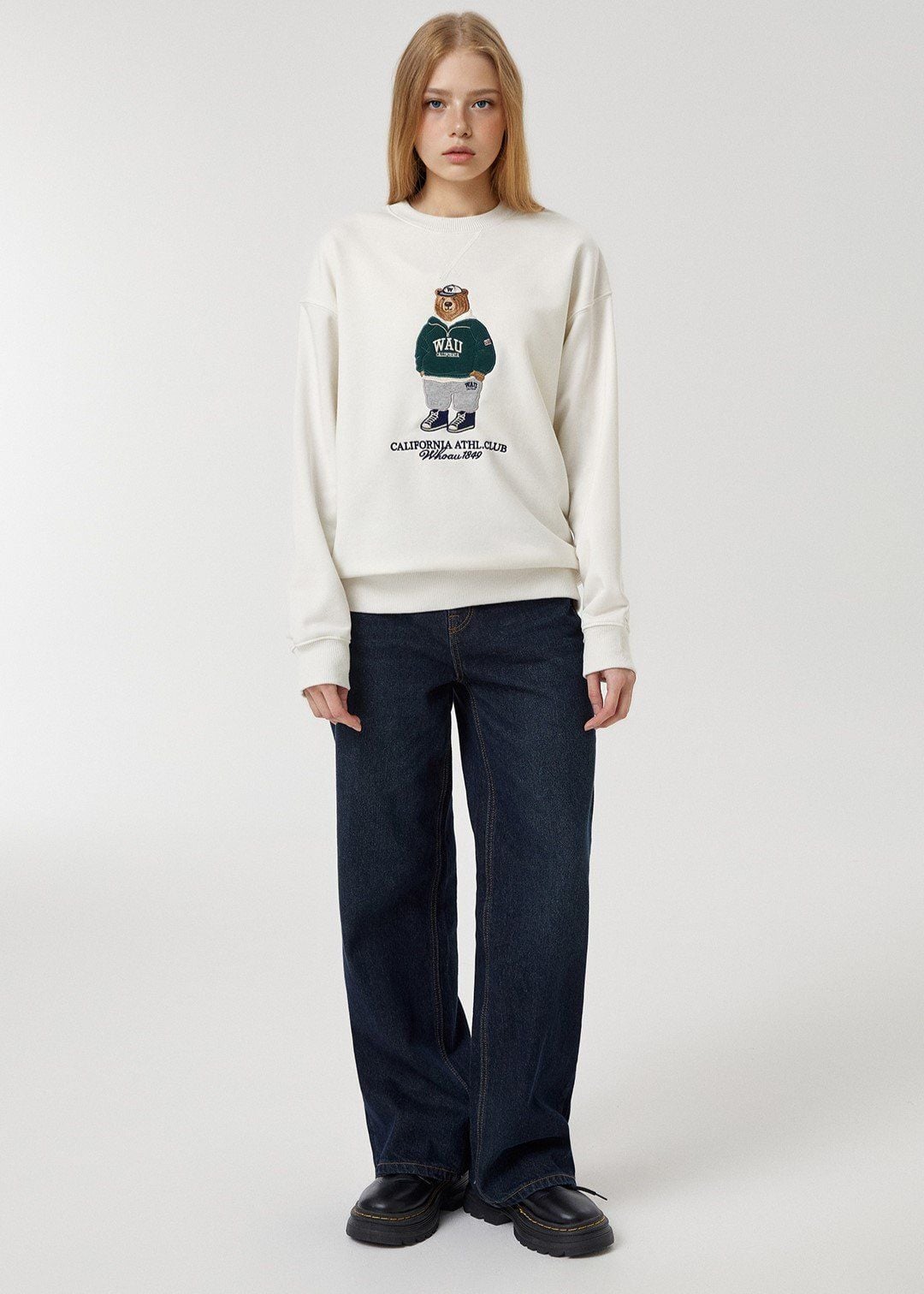  Áo Sweater WHOAU [Unisex] - Steve Patch Sweatshirt - WHMWF3922U 