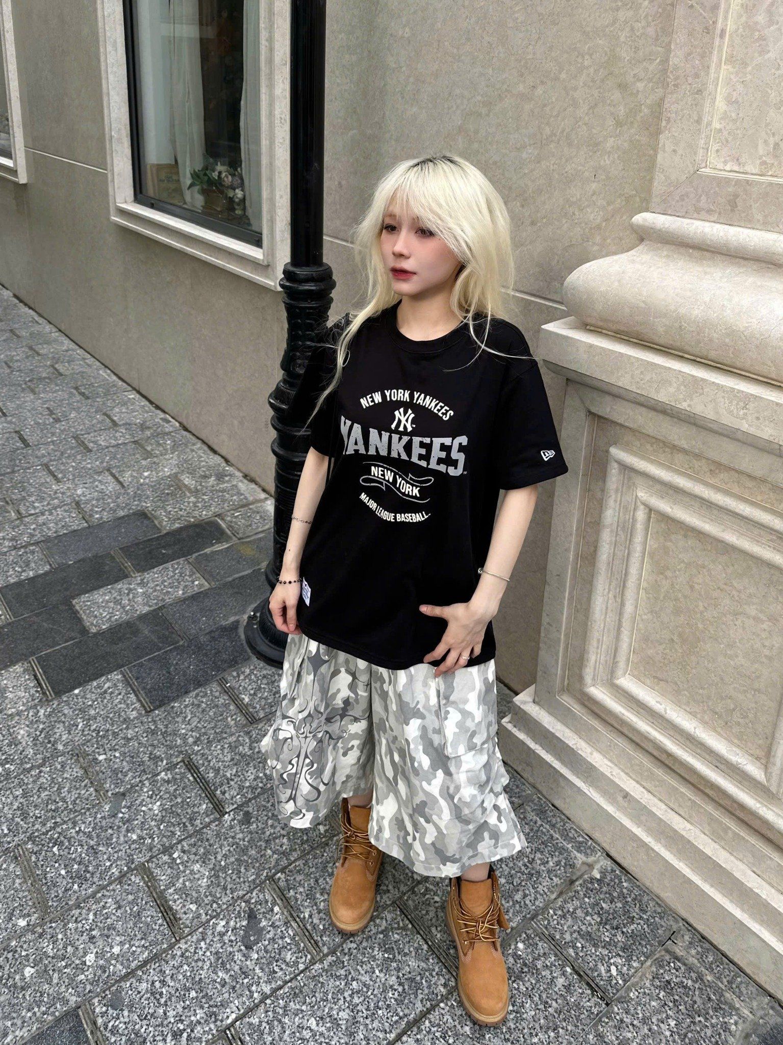  Áo Thun New Era - [Unisex] NY Yankees Retro Logo Black T-Shirt - 15488854 