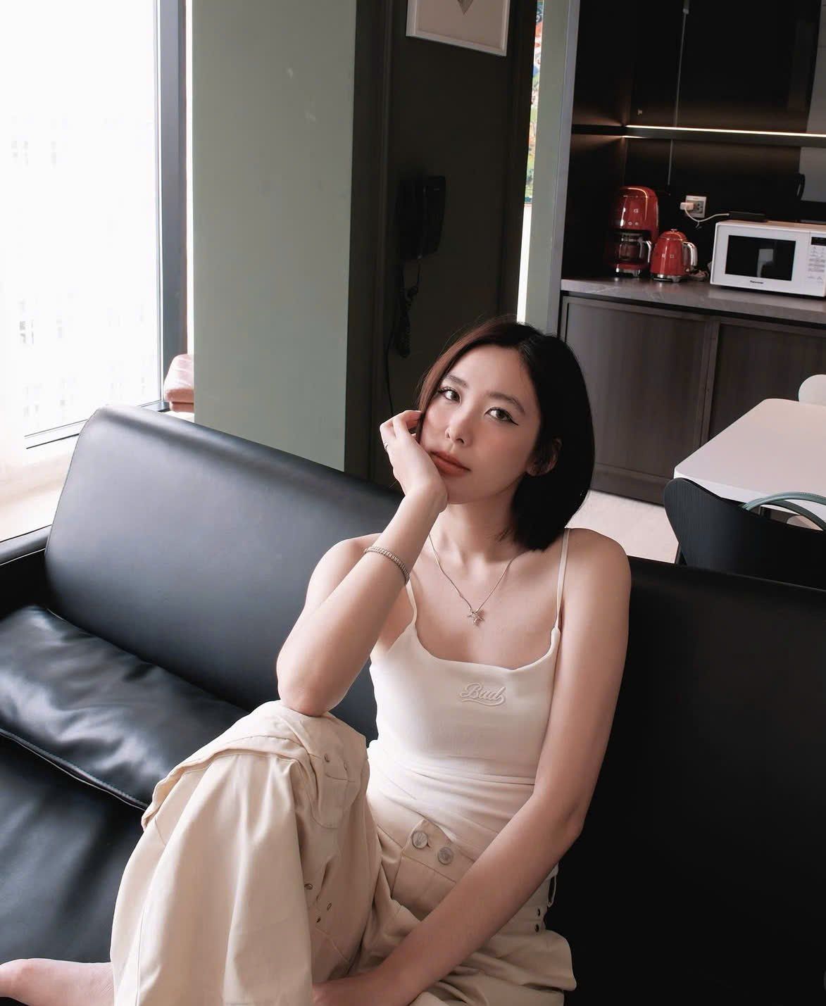  Áo hai Dây Badblood [Nữ] - Beyond Soft Cami White - w-tnk24-067 