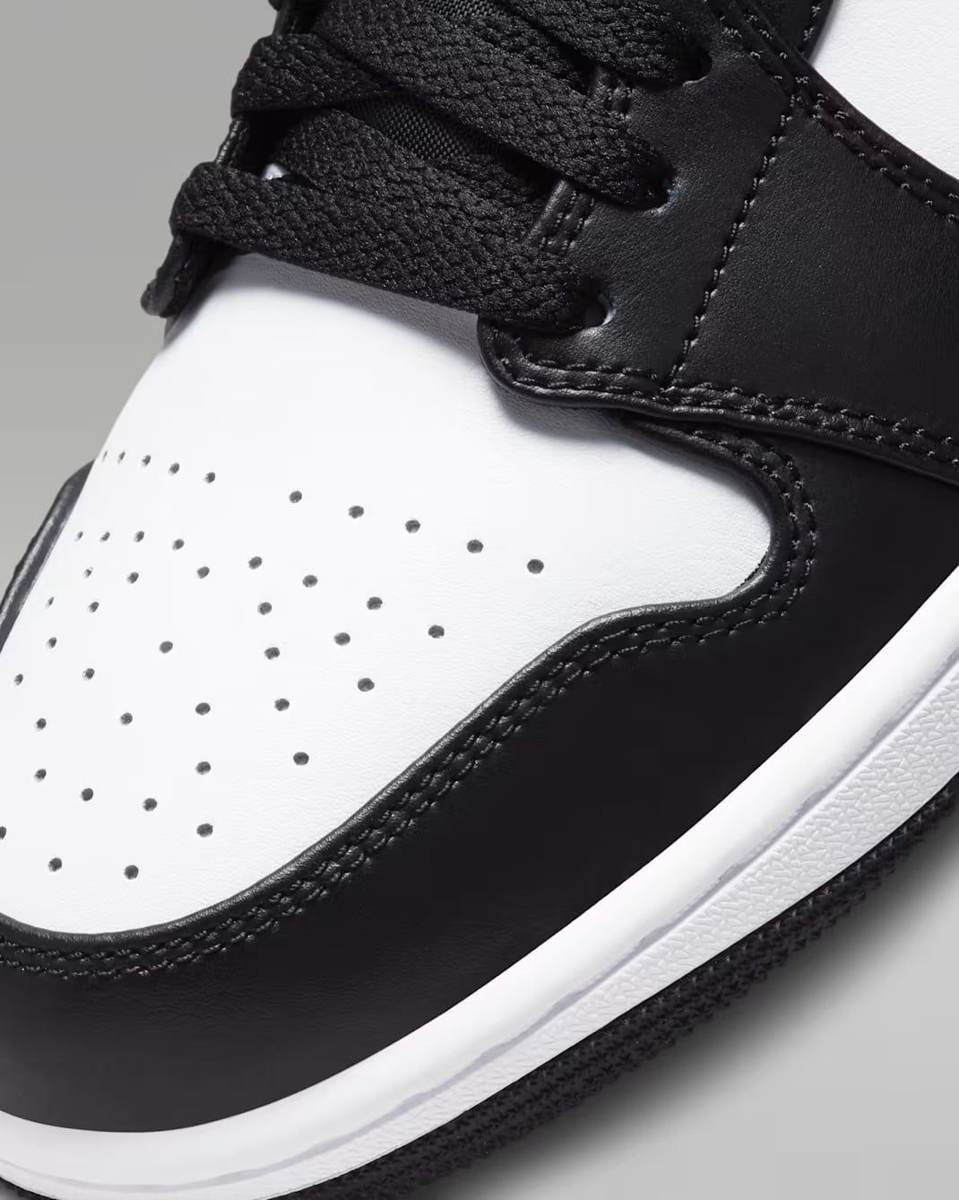  Giày Nike Air Jordan 1 Low Smoke Grey V3 553558-040 