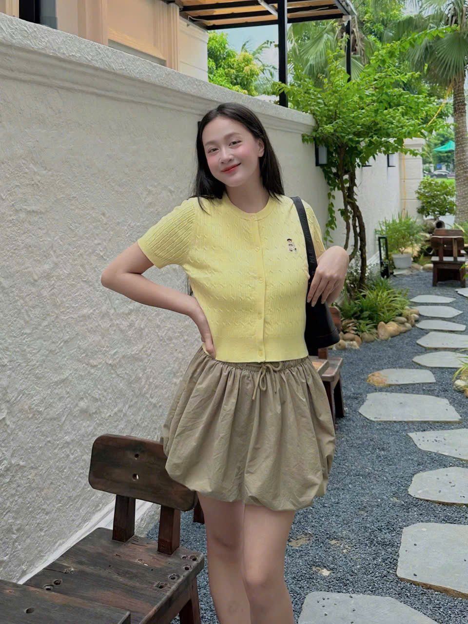  Áo Thun Len SPAO [Nữ] - Woody Cable Crop Cardigan Yellow - SPCKF24G51 