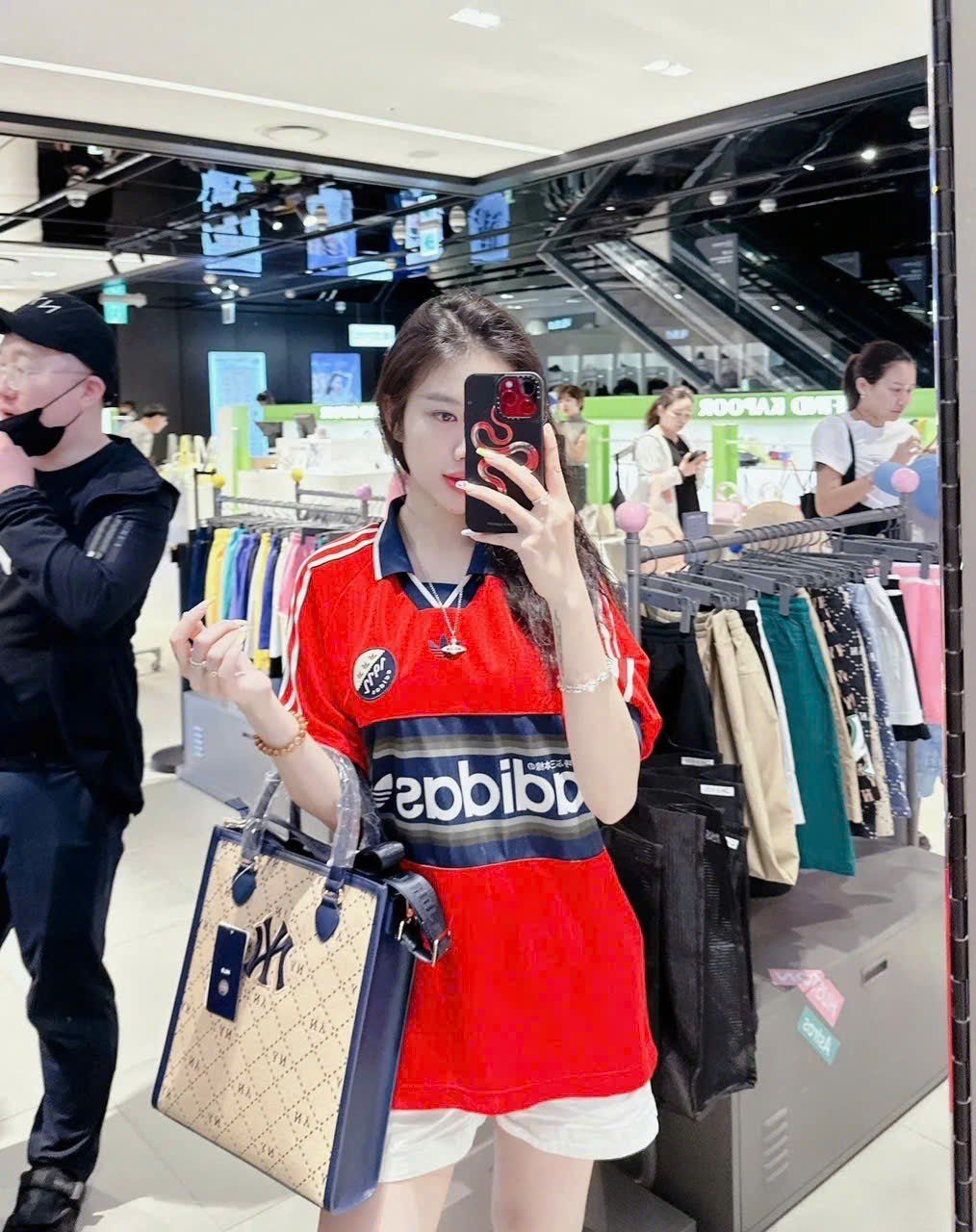  Túi MLB Korea - Monogram Diamond Jacquard Tote Bag New York Yankees Beige - 7ACRMDA3N-50BGS 