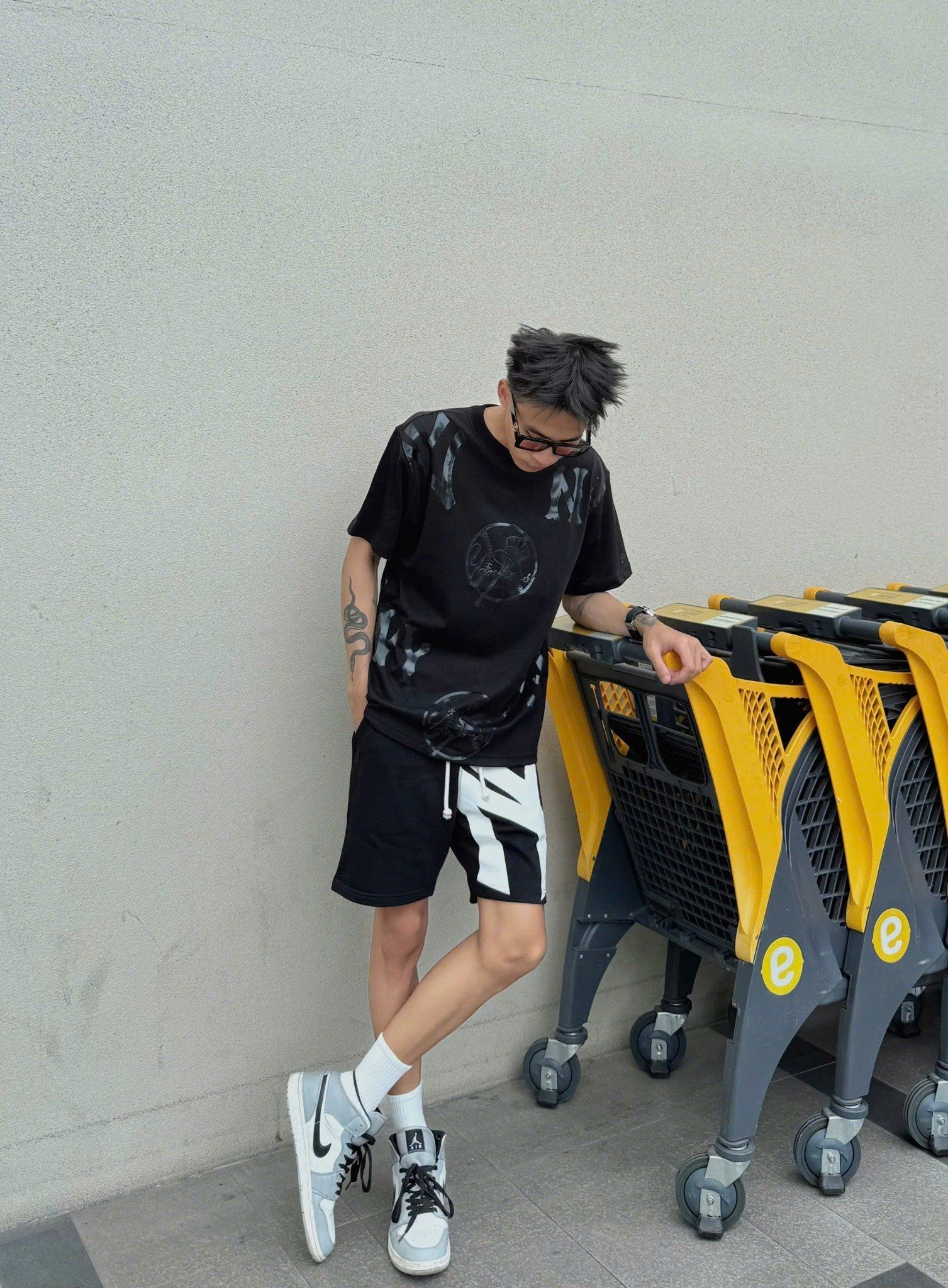  Áo Thun New Era - [Unisex] NY Yankees Flash Logo Black T-Shirt - 13334576 