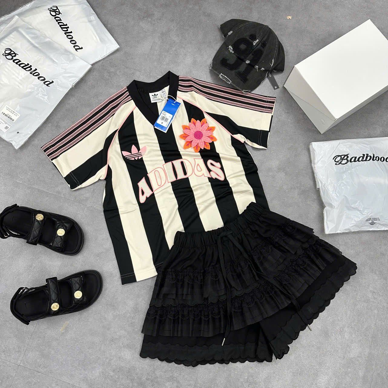  Áo Thun Bóng Đá ADIDAS [Nữ] Kẻ Sọc Đen 