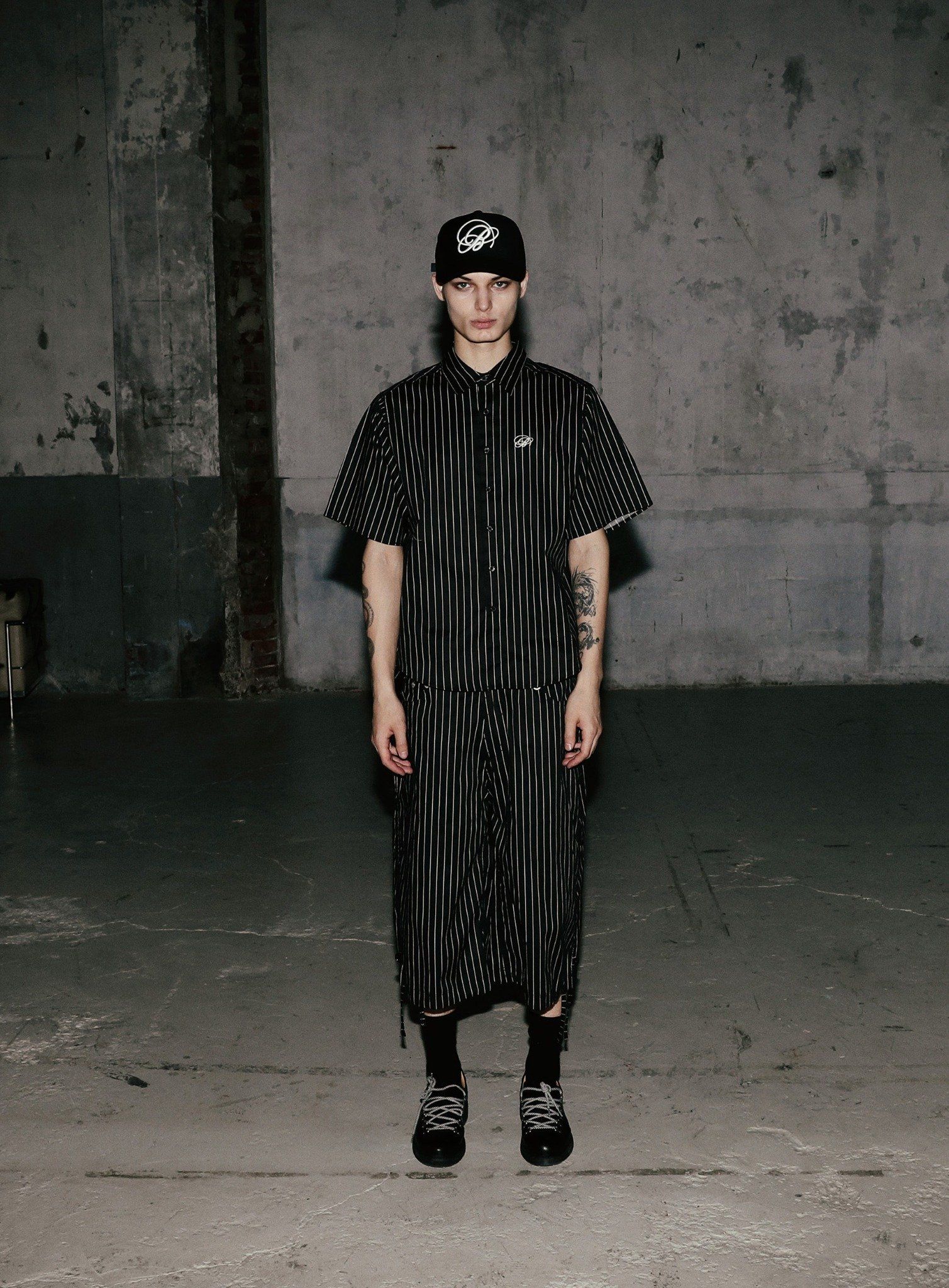  Áo Sơ Mi [Unisex] Badblood - [w-sht25-004] Dark Classic Short Sleeve Shirt Black/Striped 