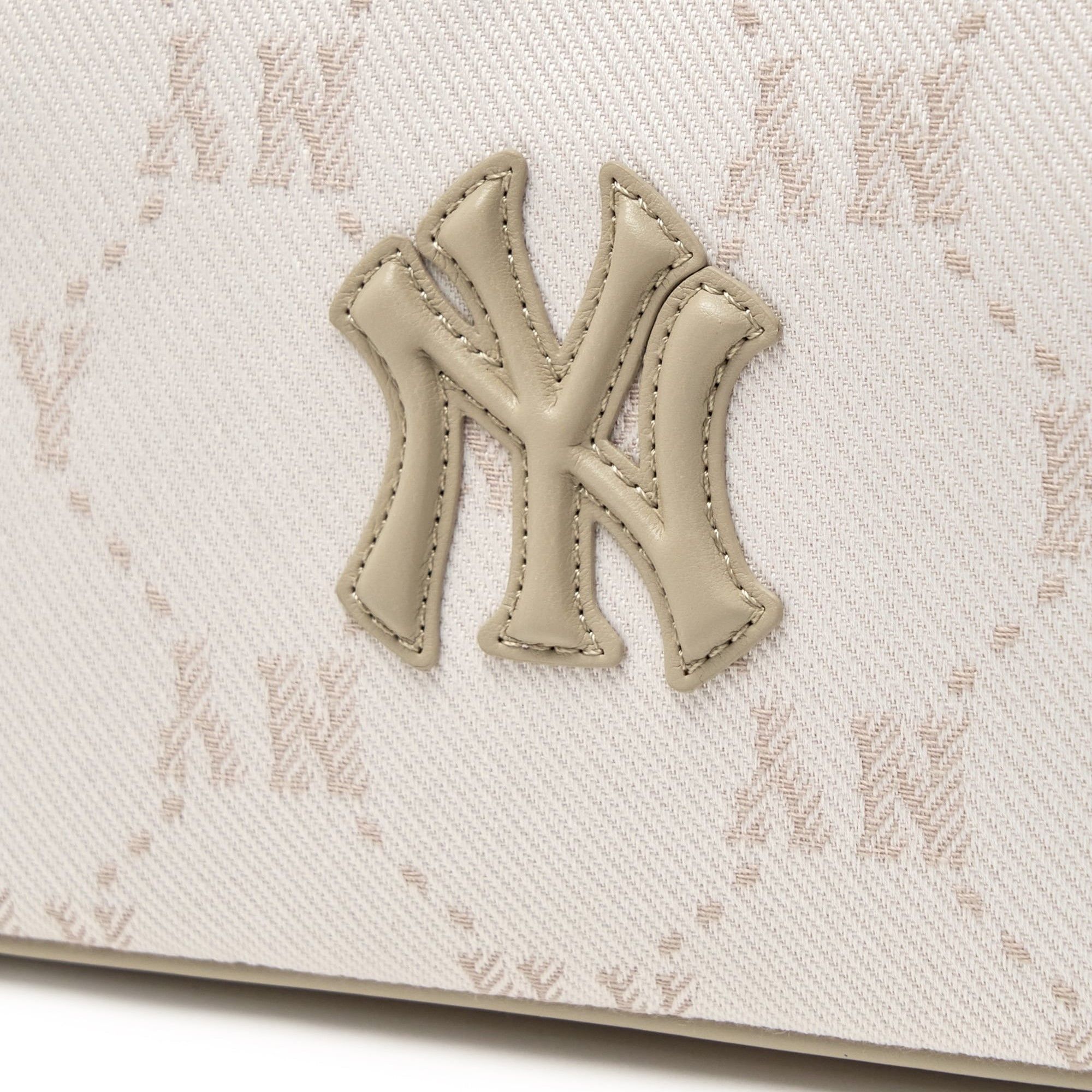  Túi Xách MLB Korea - Diamond Monogram Jacquard Mini Hobo Bag NY - 3ABQMJ16N-50CRD 