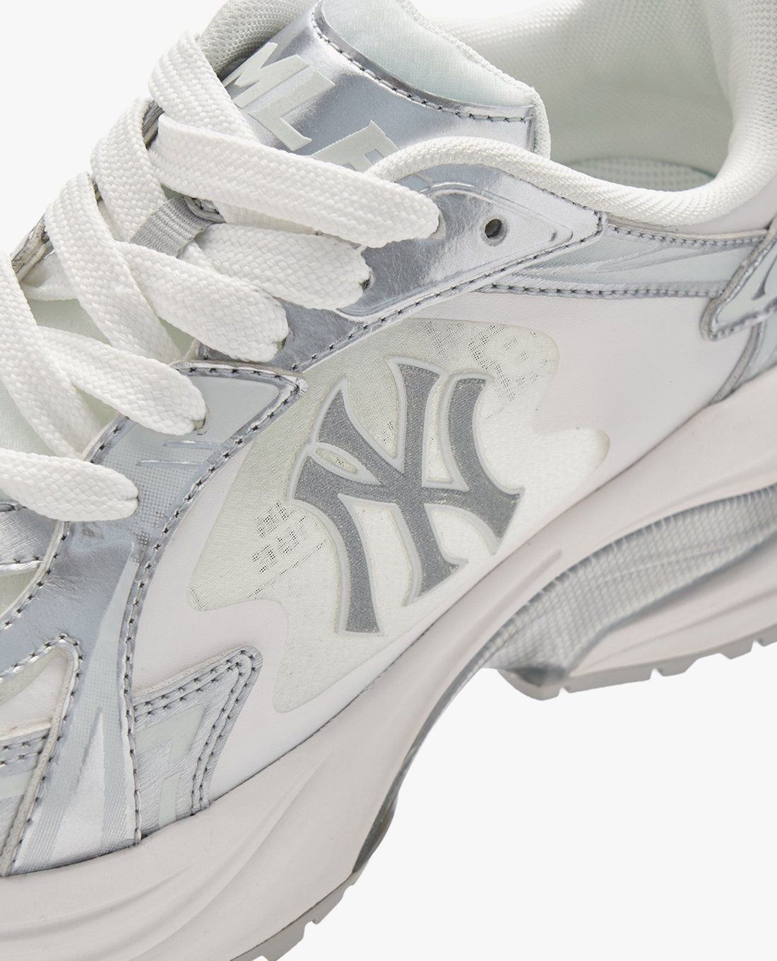  Giày MLB Korea Curve Runner New York Yankees White - 3ARNM015N-50WHS 