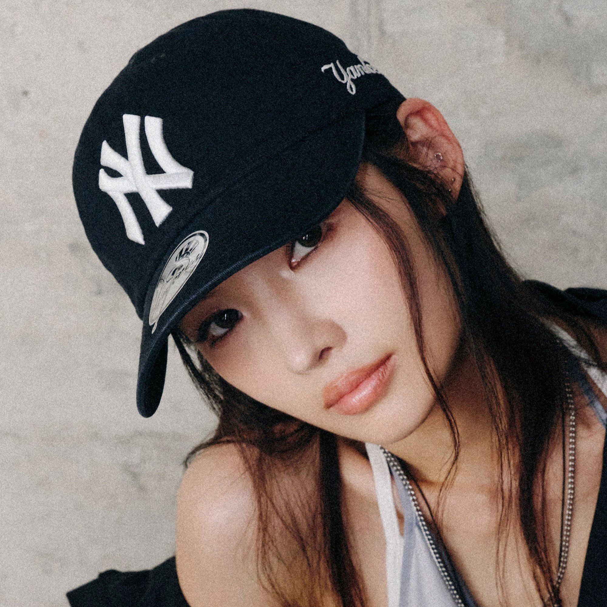  Nón MLB Korea - [Unisex] Signature Patch Structure Ball Cap New York Yankees - 3ACPBB25N-50BKS 
