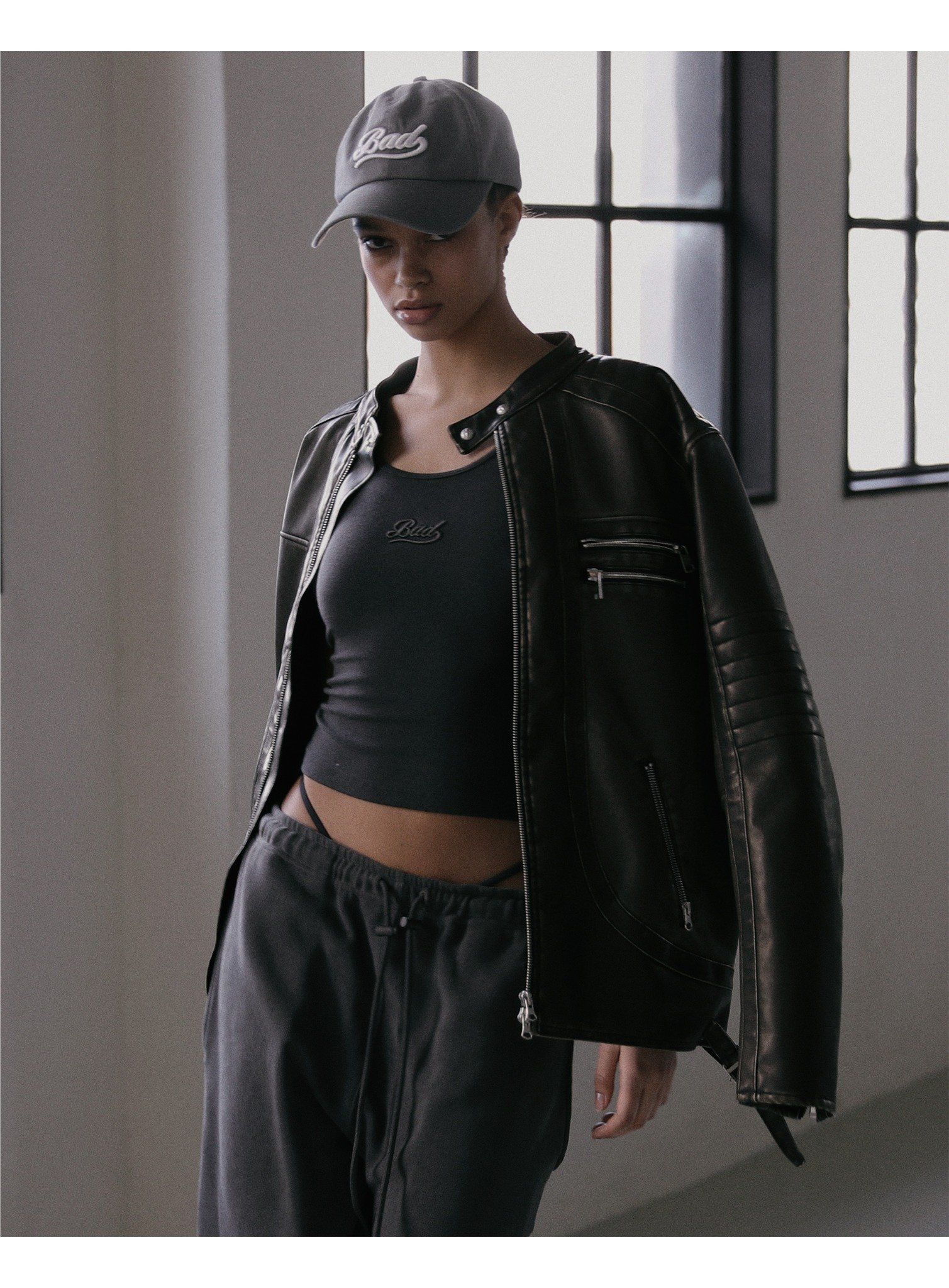  Áo Croptop [Nữ] Badblood - [w-tnk24-002] Beyond Soft Tank Charcoal 