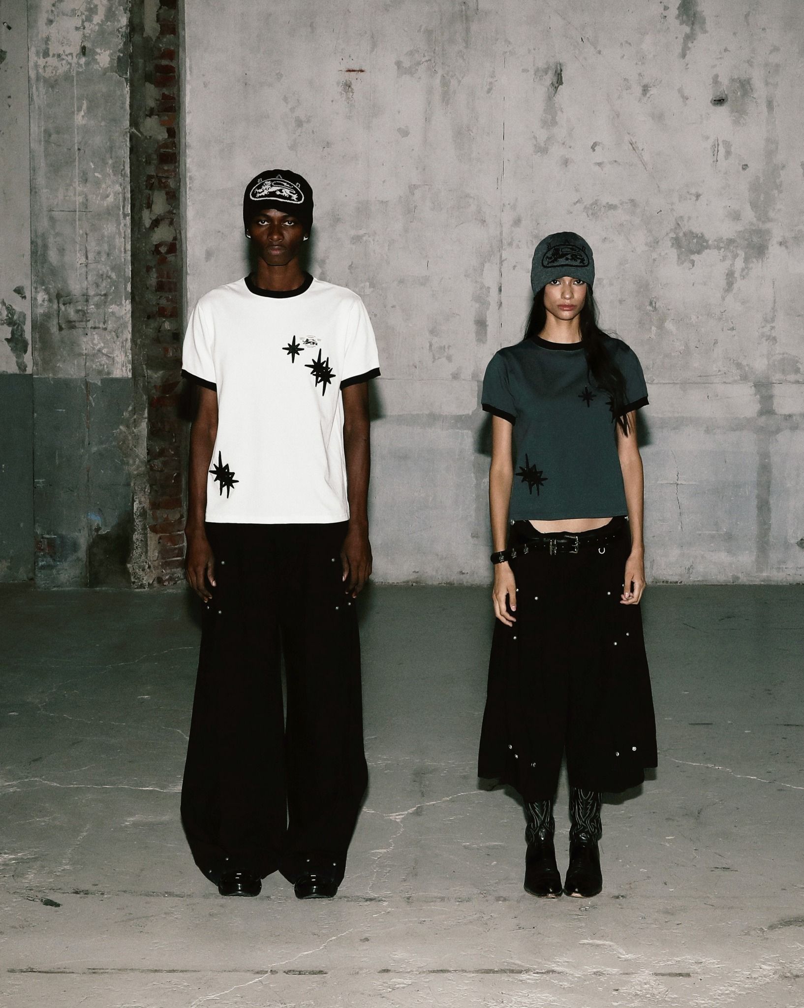  Áo Thun [Unisex] Badblood - [w-tee25-092] Cosmo Multi Patch Ringer T-Shirt Charcoal 