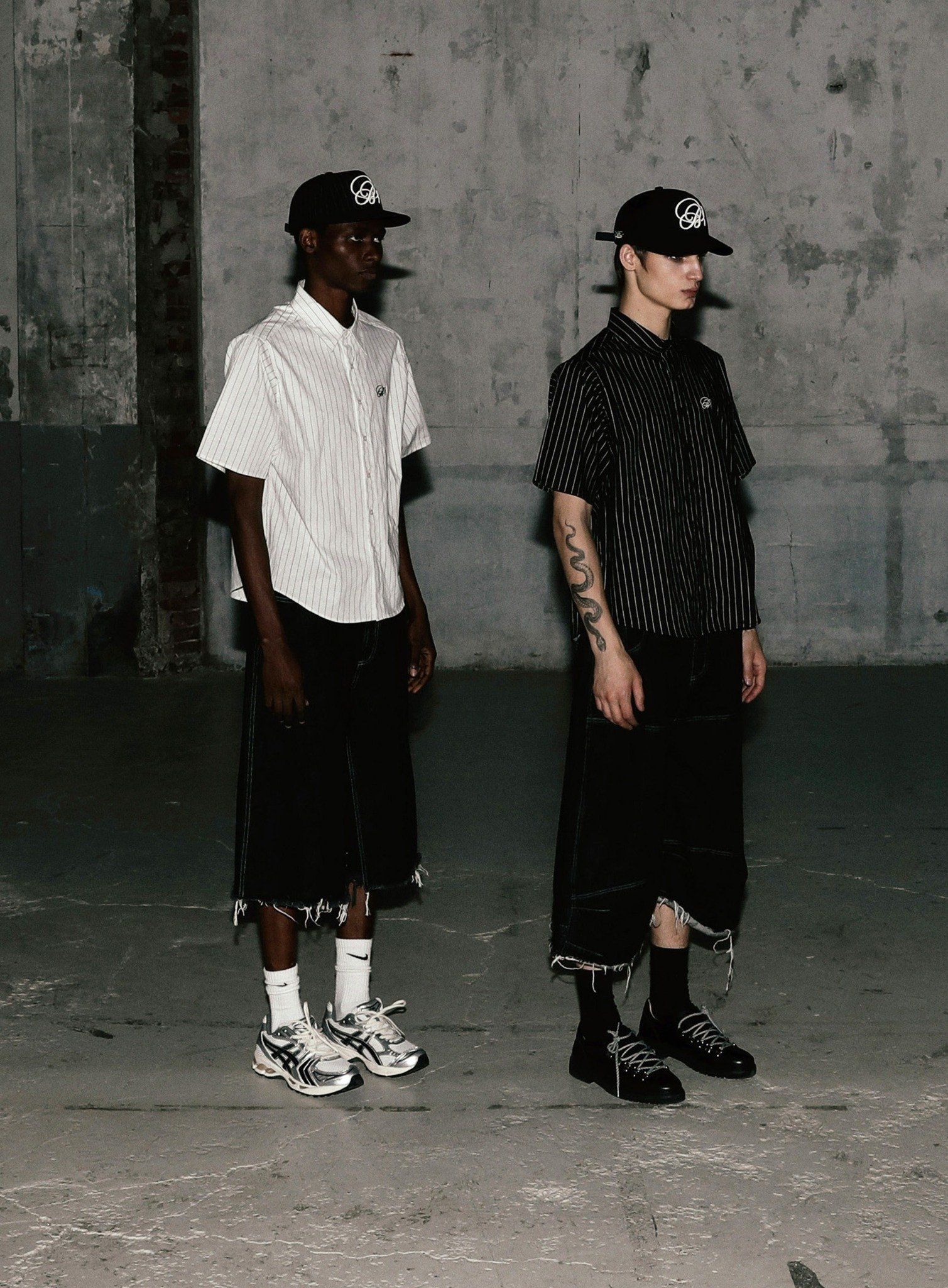  Áo Sơ Mi [Unisex] Badblood - [w-sht25-003] Dark Classic Short Sleeve Shirt White/Striped 