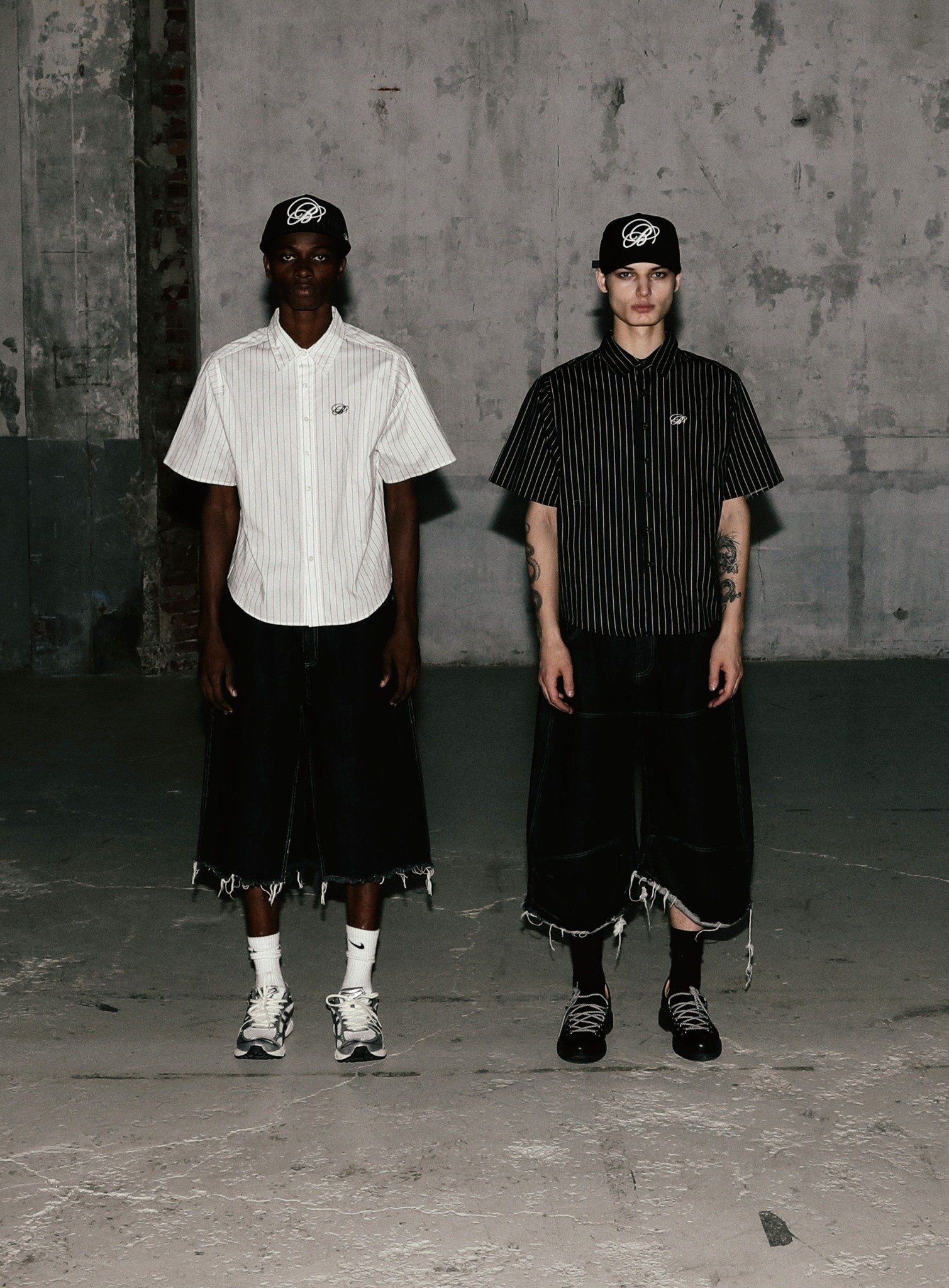  Áo Sơ Mi [Unisex] Badblood - [w-sht25-003] Dark Classic Short Sleeve Shirt White/Striped 
