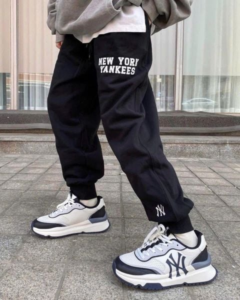  Giày MLB Chunky Runner New York Yankees Black - 3ASHRJ13N-50BKS 