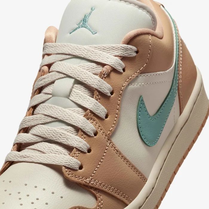  Giày Nike - Air Jordan 1 Low Light Brown DC0774-130 