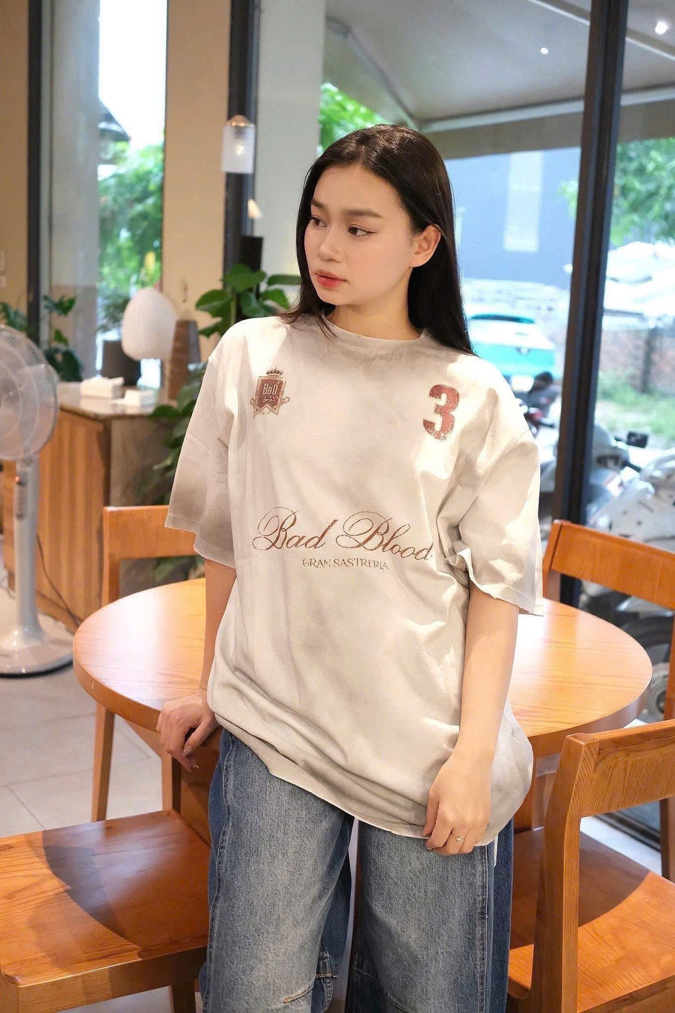  Áo Thun [Unisex] Badblood - [w-tee25-047] Royal Classic T-Shirt White 