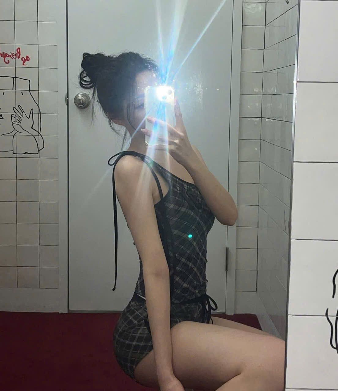  Áo Hai Dây [Nữ] Badblood - [w-tnk25-015] Vintage Club One Shoulder Tank 