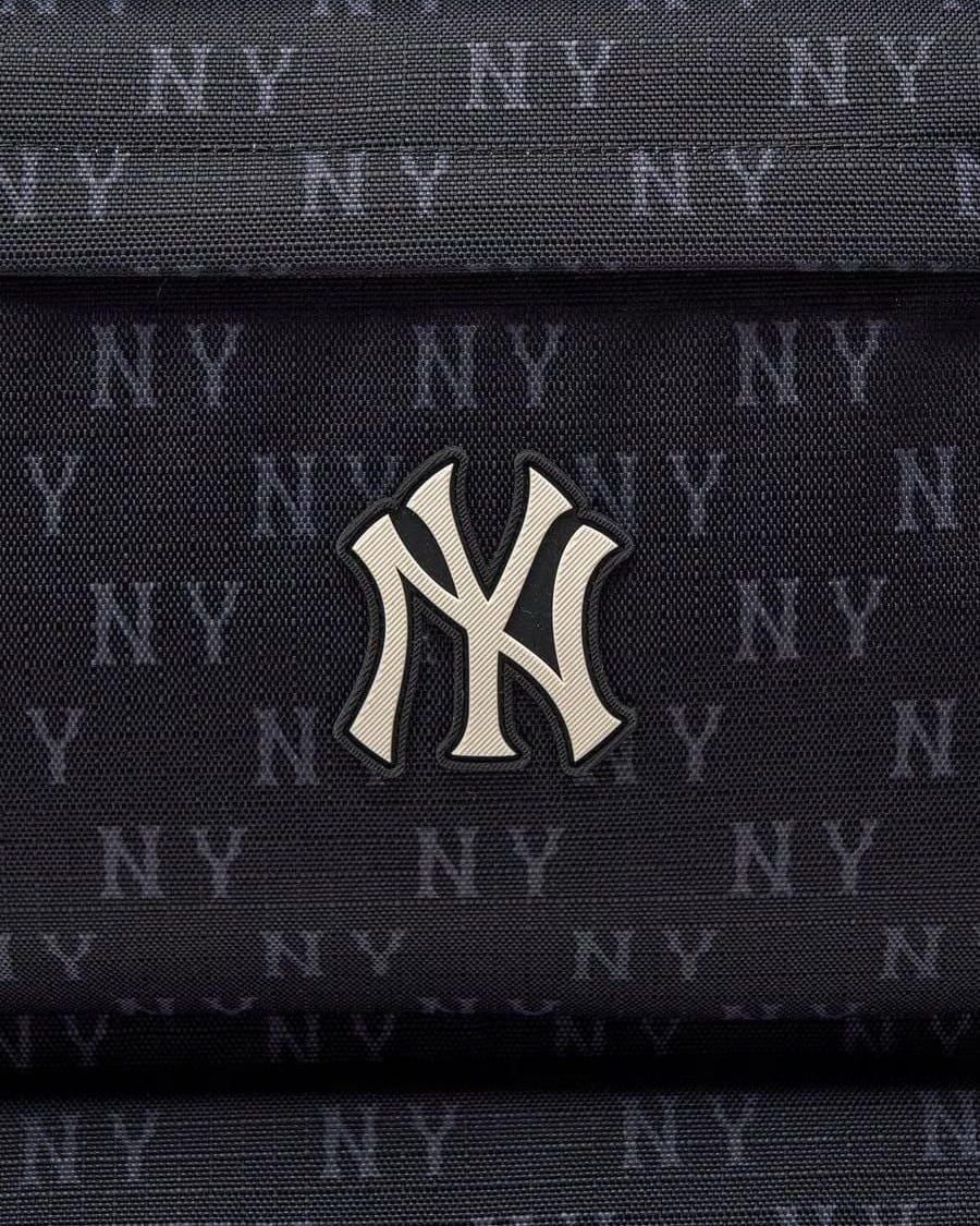  Vali MLB Korea - Monogram Outdoor Carrier Size 26 NY Yankees - 3AHH0025N-50BKS 
