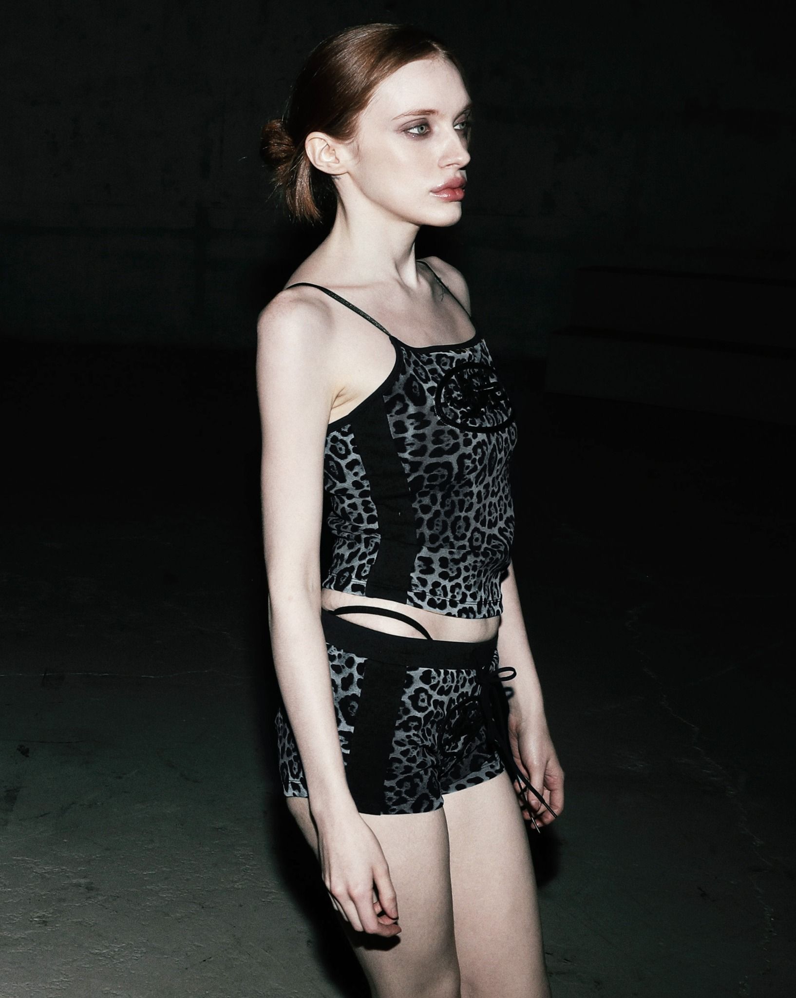  Áo Croptop [Nữ] Badblood - [w-tnk25-036] Mystic String Tank Black Leopard 