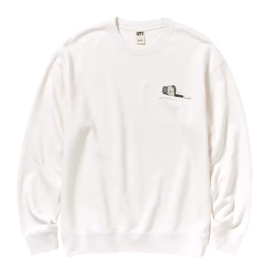  Áo Thun Kaws x Uniqlo - UT Graphic Black Sweatshirt 