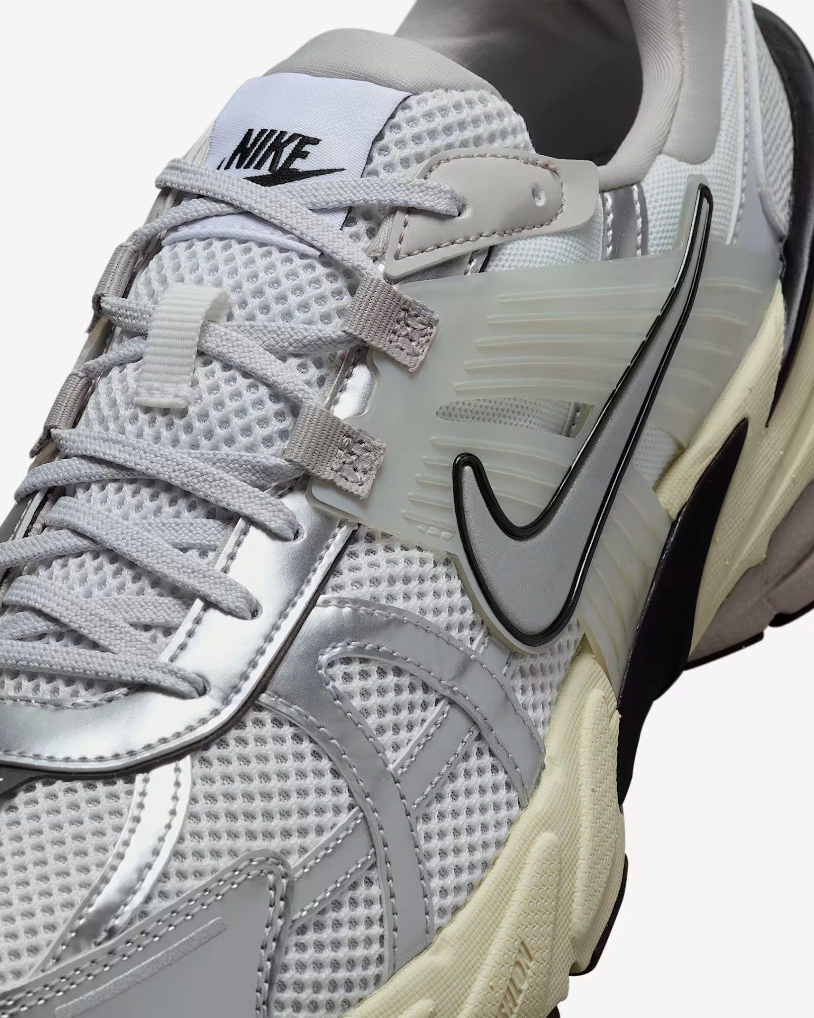  Giày Nike - V2K Run Pure Platinum Metallic Silver HJ4497-100 