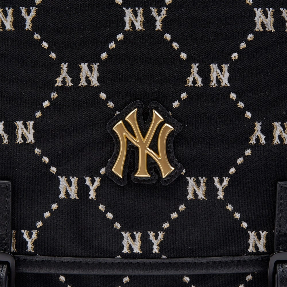  Balo MLB Korea - Diamond Monogram Jacquard Cute Bear New York Yankees Black - 7ABKMD24N-50BKS 