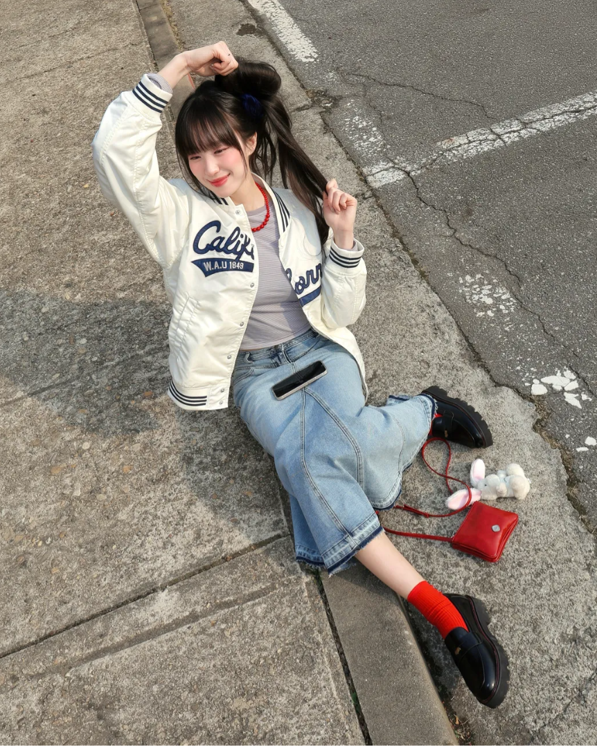  Áo Khoác Varsity WHOAU [Unisex] - Patch Varsity Jacket - WHJKF2315U 