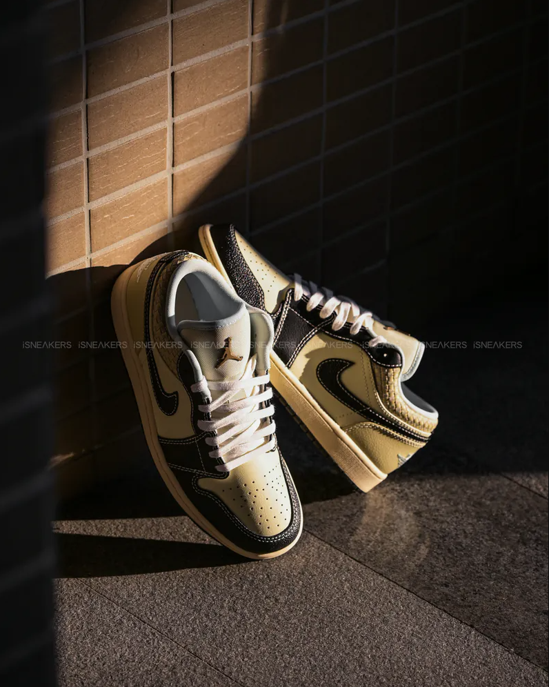  Giày Nike - Air Jordan 1 Low SE Coconut Milk Black HQ3437-101 