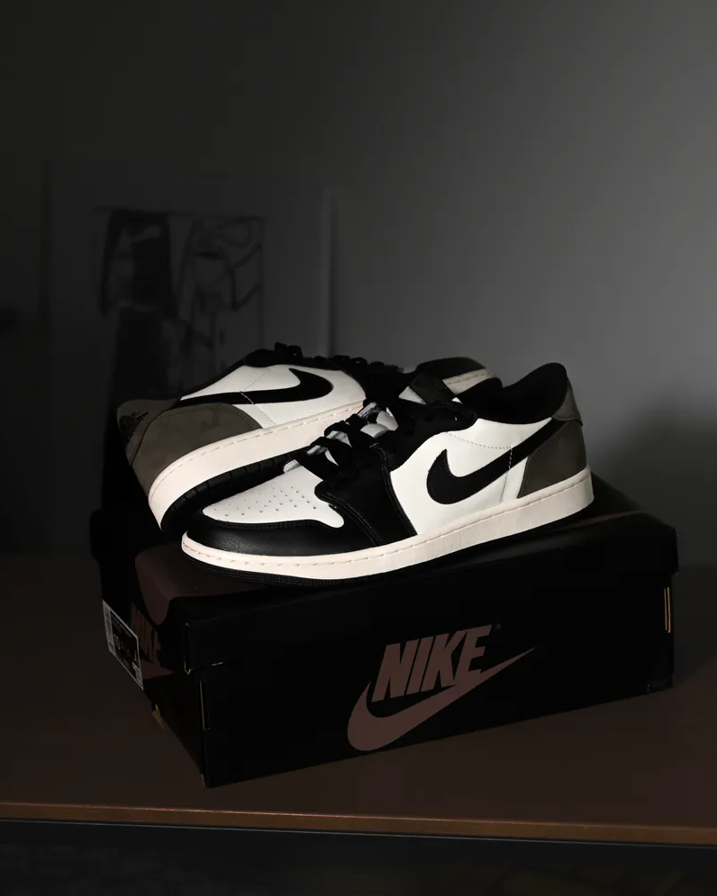  Giày Nike Air Jordan 1 Low OG Mocha (GS) CZ0858-102 