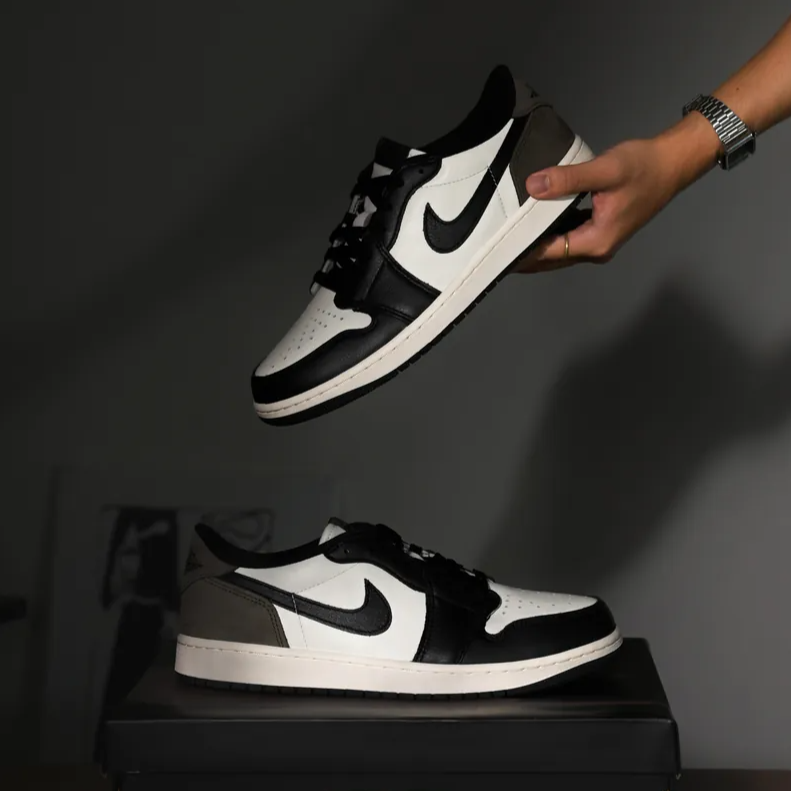 Giày Nike Air Jordan 1 Low OG Mocha (GS) CZ0858-102 
