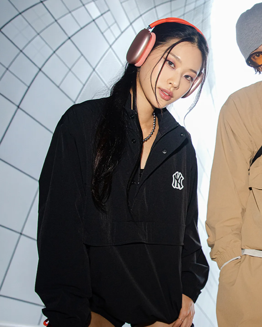 Áo Sweater MLB Korea - Basic Medium Logo Anorak NY Black - 3AWJB0234 