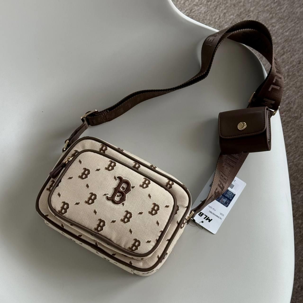  Túi MLB Diamond Monogram Camera Bag Boston Red Sox Brown - 7ACRMDH5N-43BRS 