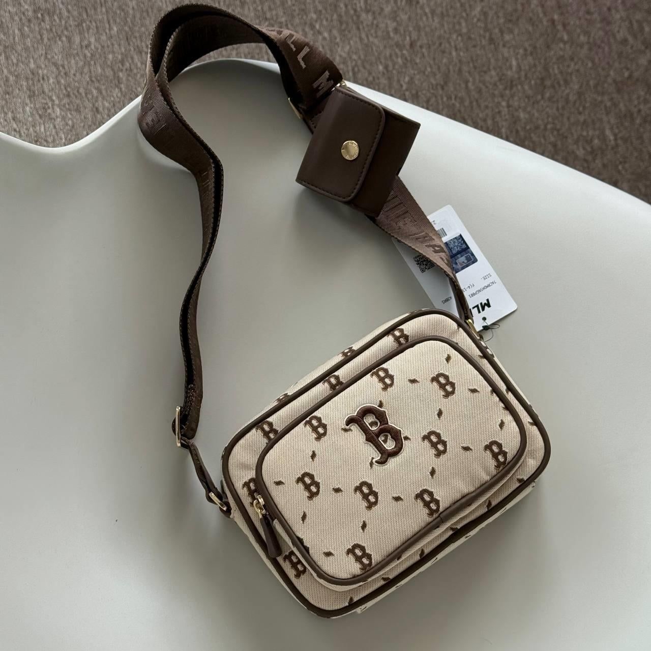  Túi MLB Diamond Monogram Camera Bag Boston Red Sox Brown - 7ACRMDH5N-43BRS 