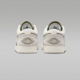  Giày Nike Jordan Low SE Medium Olive Sail HV4089-201 