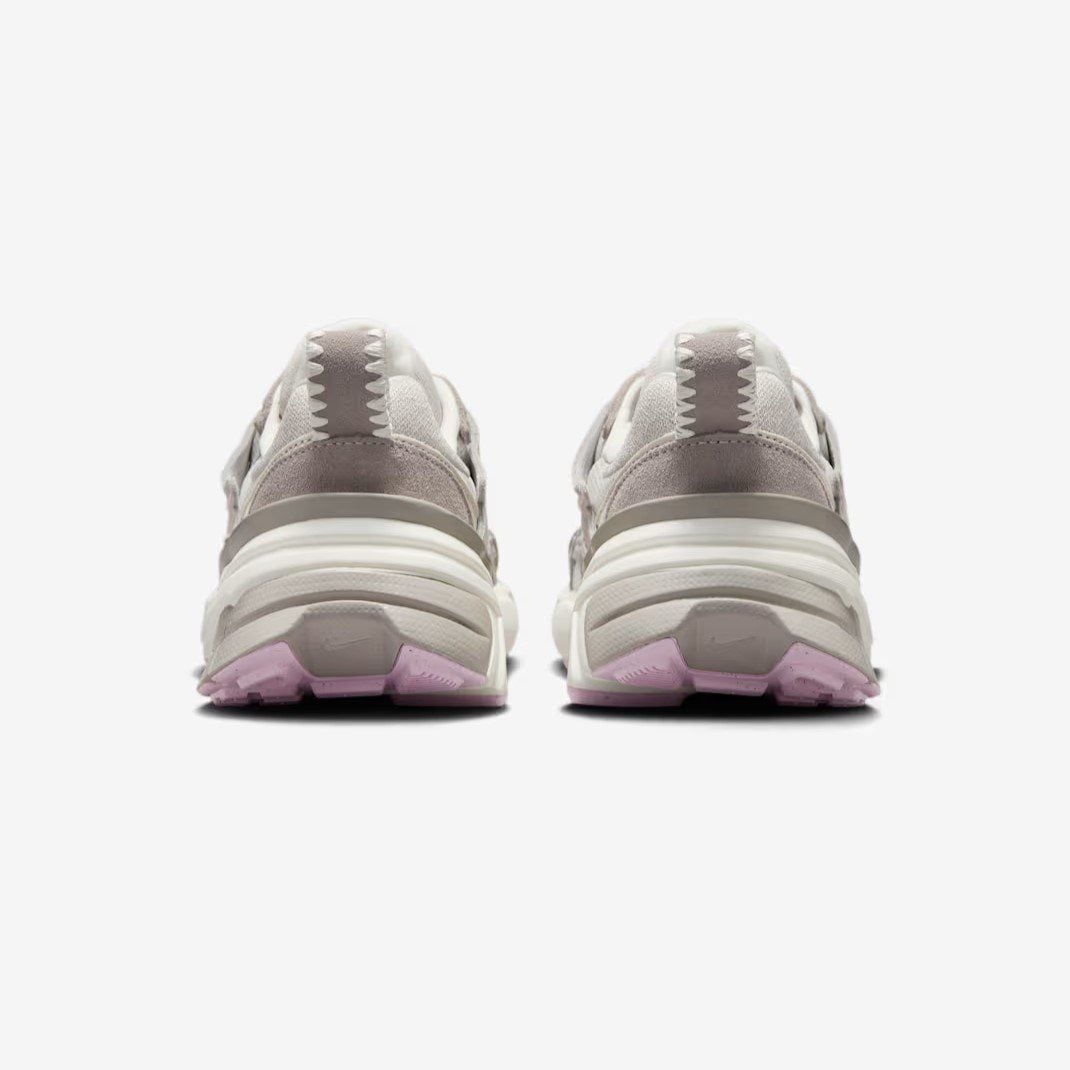  Giày Nike - V2K Run Sail Pink Foam - HV5997-161 
