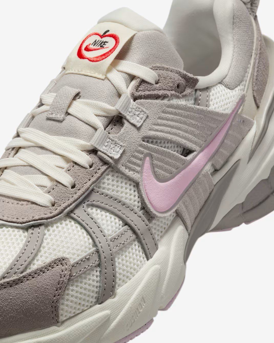  Giày Nike - V2K Run Sail Pink Foam - HV5997-161 