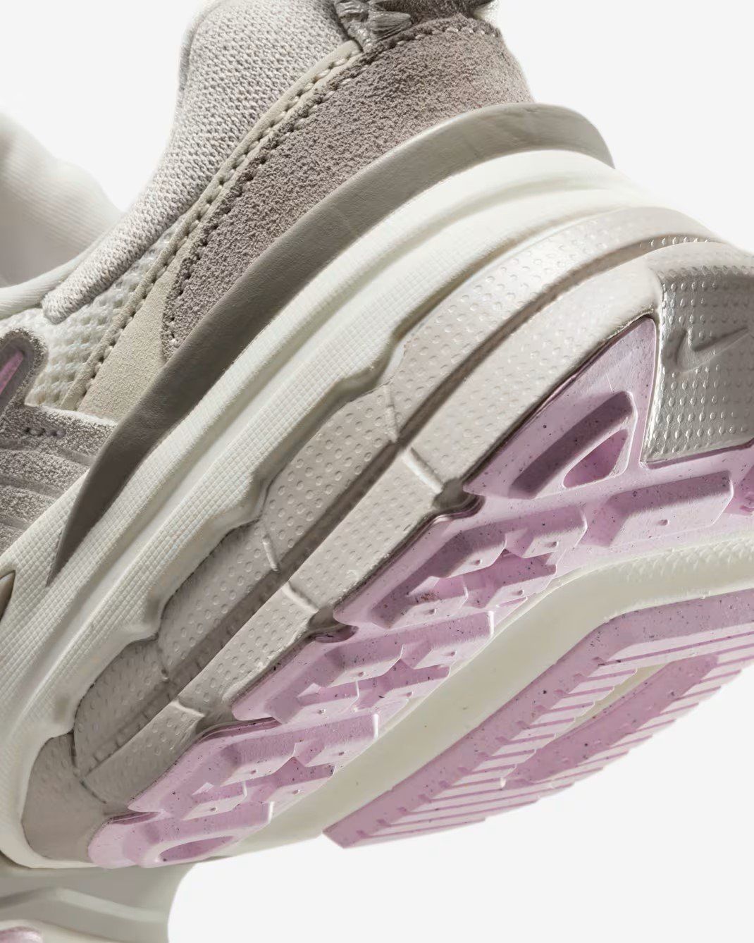  Giày Nike - V2K Run Sail Pink Foam - HV5997-161 