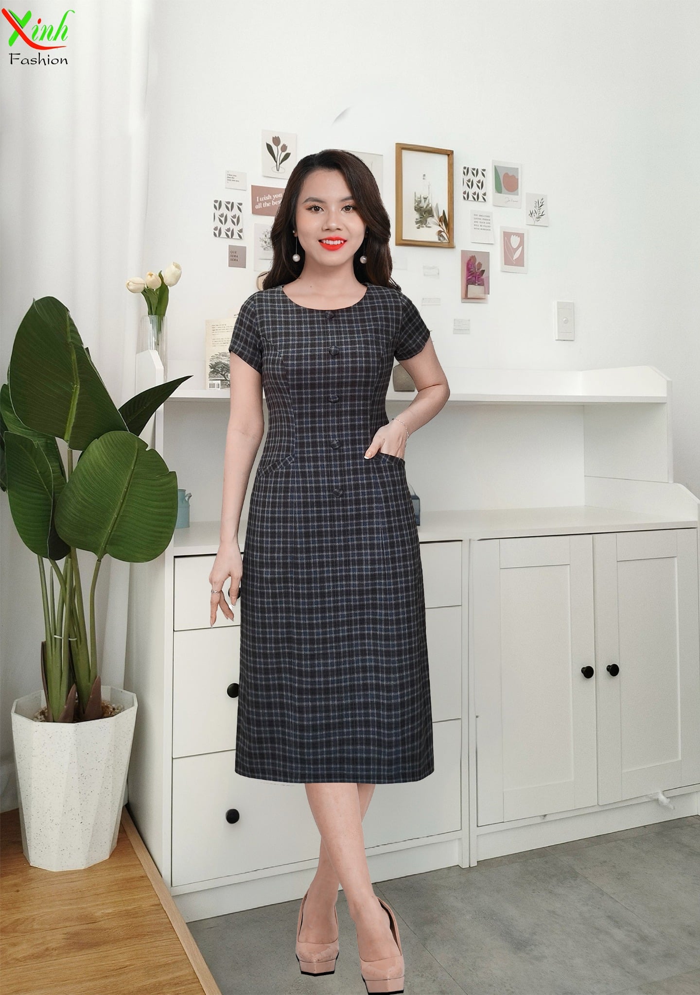 Đầm Suông Caro Nâu phối nút sang trọng DL786