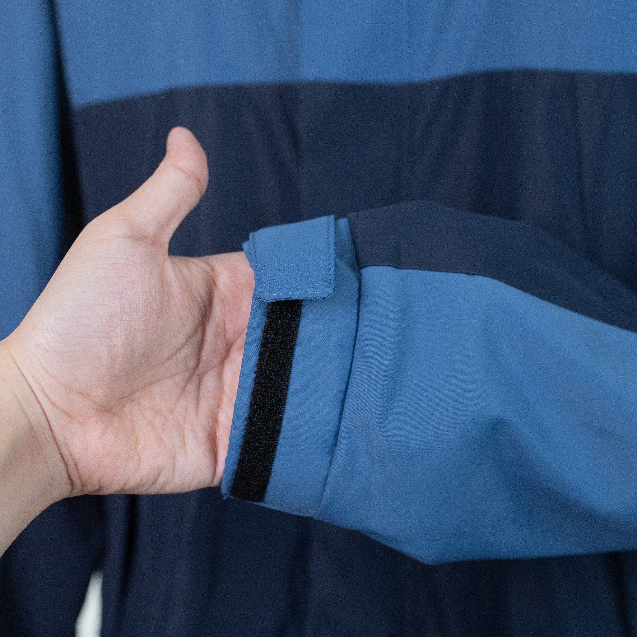  Bộ Quần Áo Gió Thể Thao Nam FASVIN BD25680 02 Lớp Lót Thun Dày Dặn Ấm Áp Chất Vải Và Phom Dáng Rất Đẹp 