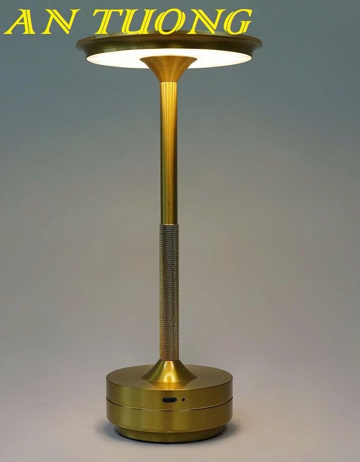 Đèn bàn trang trí decor đẹp 005