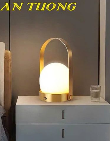  Đèn bàn trang trí decor đẹp 010 