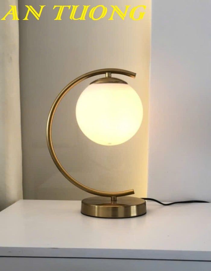 Đèn bàn trang trí decor đẹp 013