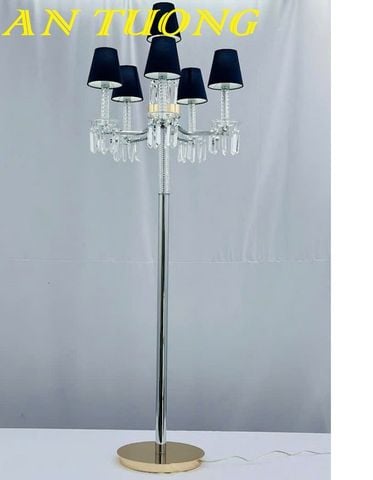 Đèn cây đứng trang trí deocr đẹp tân cổ điển