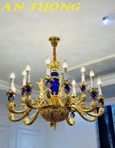  Đèn chùm cổ điển phòng khách đẹp sang trọng 001 