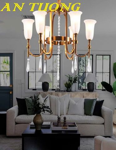  Đèn chùm cổ điển phòng khách đẹp sang trọng 013 