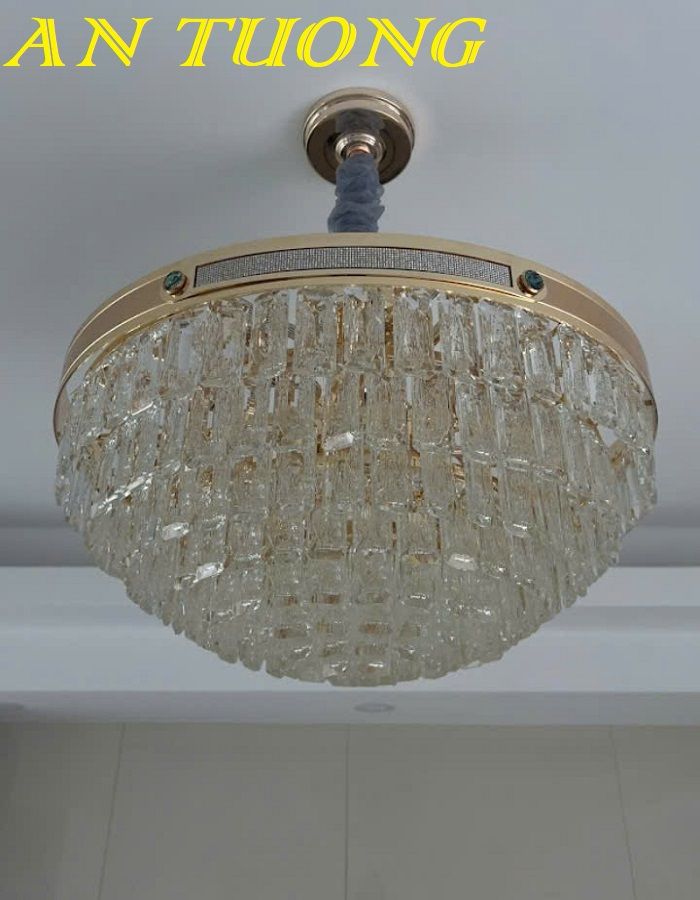 Đèn chùm pha lê phòng khách đẹp sang trọng 035