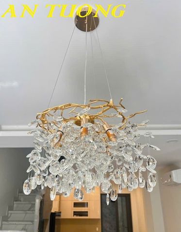 Đèn chùm pha lê phòng khách đẹp sang trọng