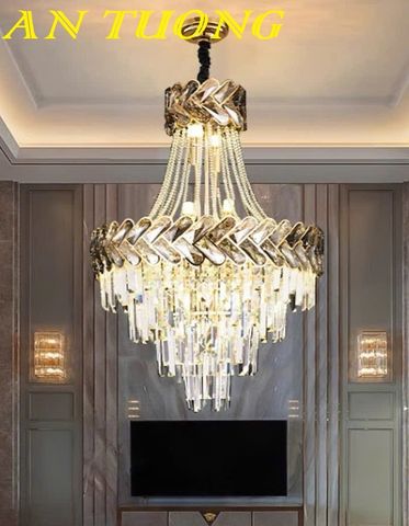 Đèn chùm pha lê phòng khách đẹp sang trọng