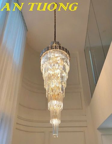  Đèn chùm pha lê thông tầng phòng khách đẹp sang trọng 018 