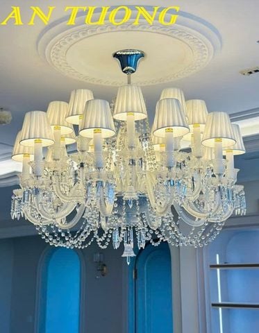 Đèn chùm pha lê tân cổ điển phòng khách đẹp sang trọng
