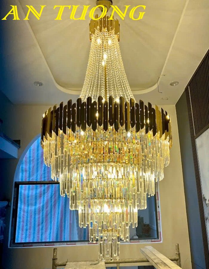 Đèn chùm thông tầng pha lê đẹp hiện đại 021